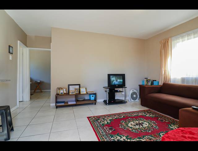 2 BEDROOM TOWNHOUSE RENTED IN KABEGA